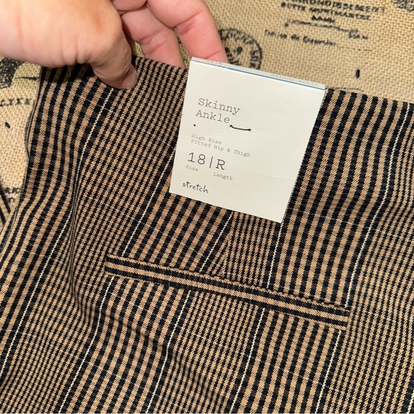 A New Day  Plaid High-Rise Fitted Hip & Thigh Stretch Skinny Ankle Pant - Picture 3 of 16